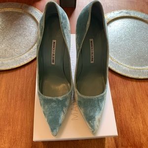 Blue Velvet Manila Blahnik Pumps size 41